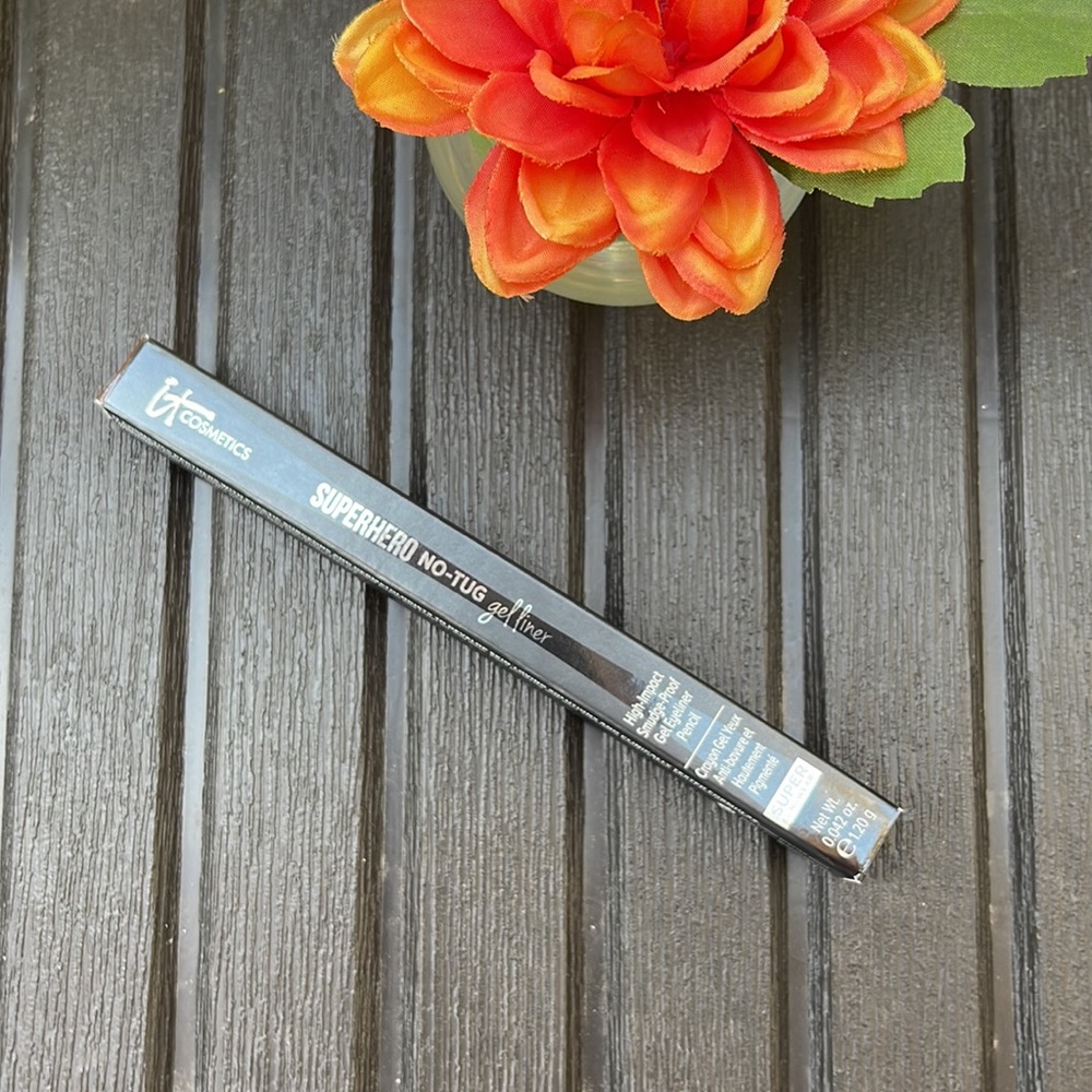 It Cosmetics - Superhero No Tug Gel Liner - Brilliant Brown - Picture 7 of 9